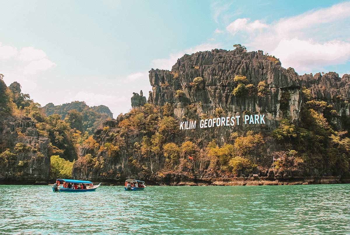 Jelajahi Mangrove Langkawi: Tur Unik di Hutan Bakau Eksotis